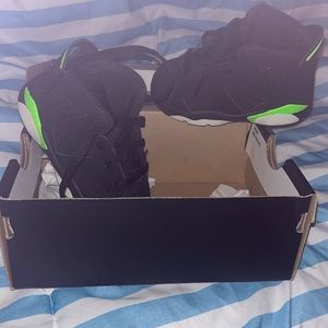 Jordan 6’s sz 5c